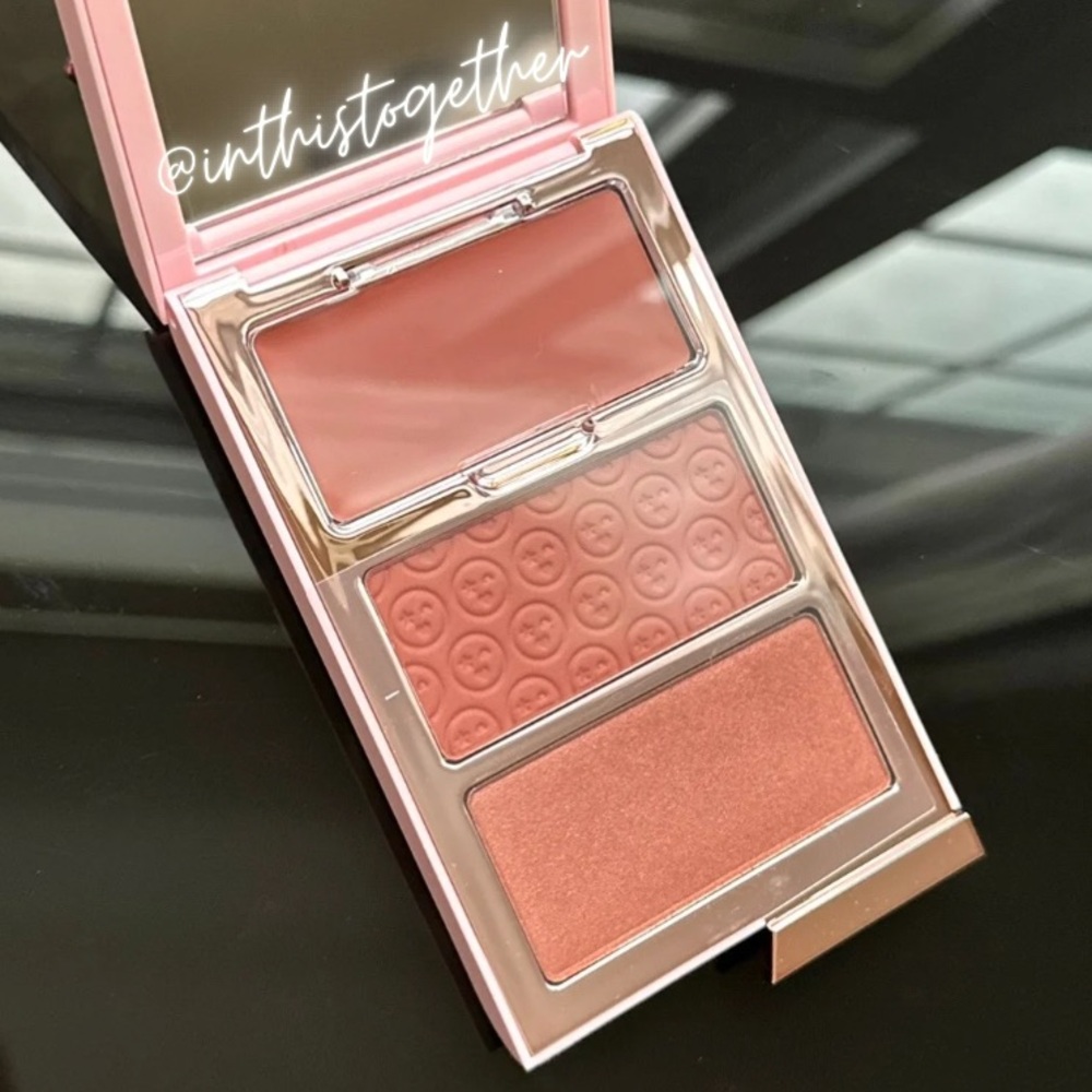 ONE/SIZE CHEEK CLAPPER 3D BLUSH TRIO PALETTE